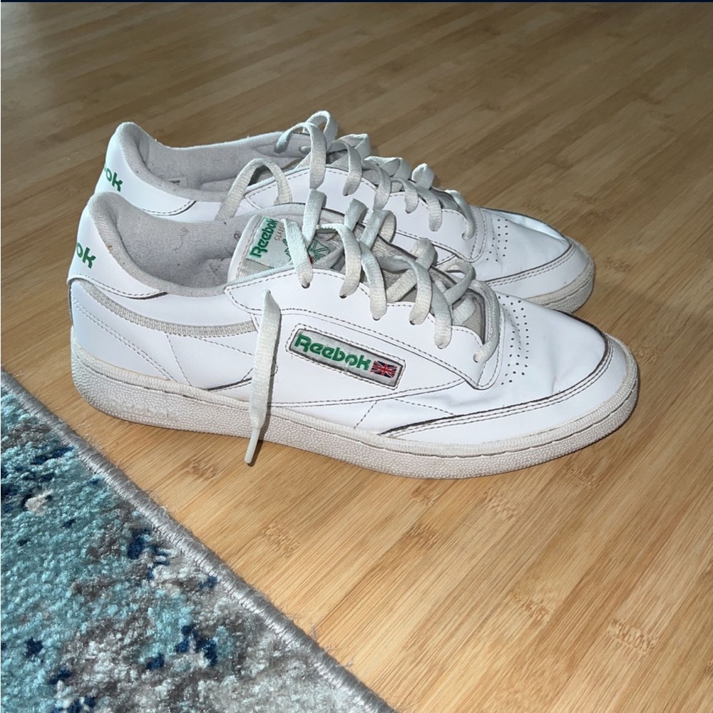 Reebok Classic Sneakers
